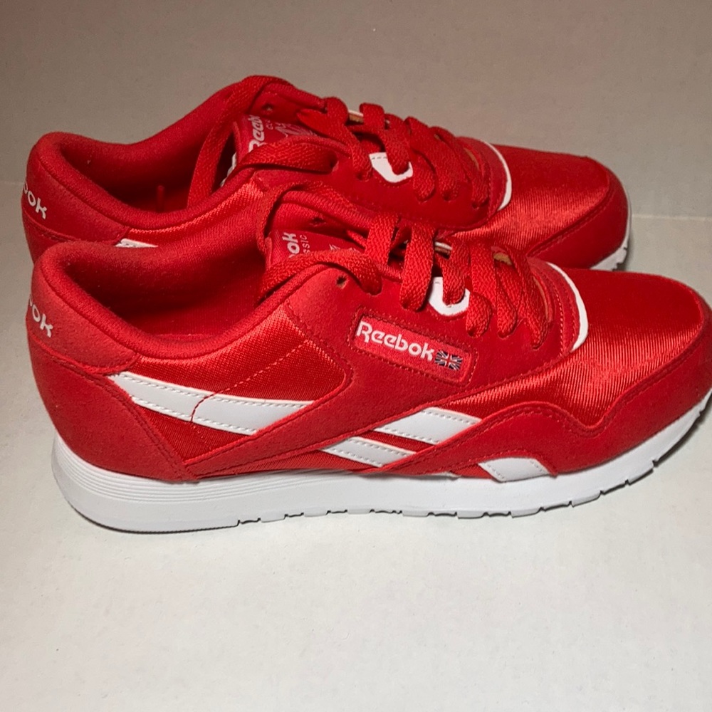 Orange Reebok Classics - Picture 5 of 7